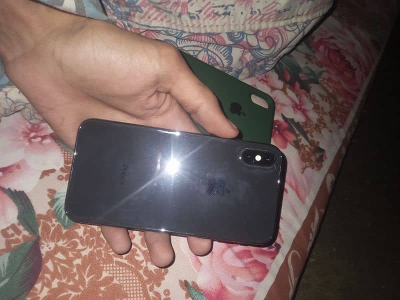 iPhone Xs 256gb location landhi 1 0