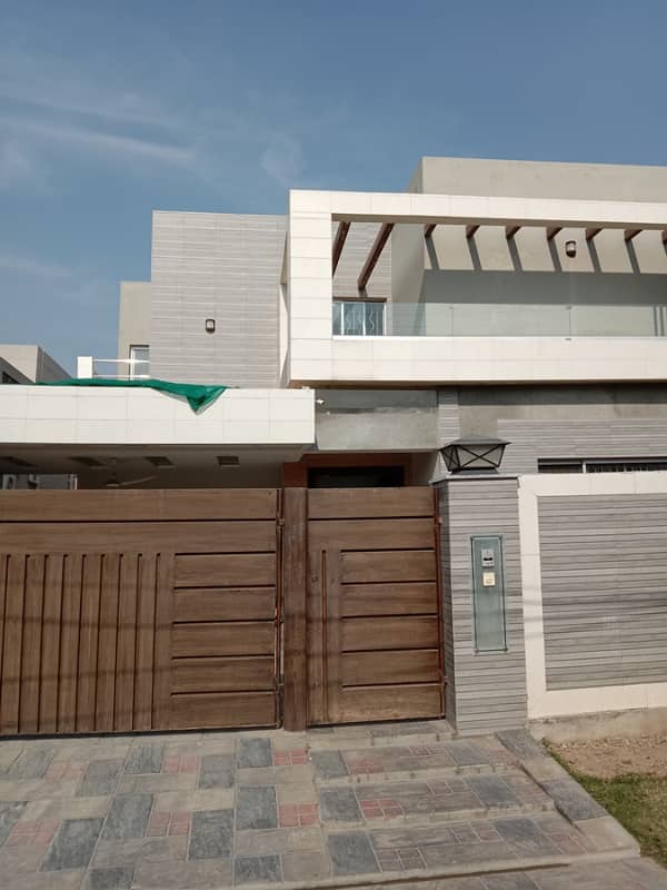 1 Kanal Full Basement Super Out House Prime Hot For Sale dha Phase4 0