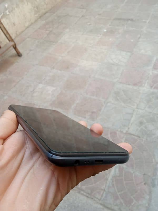 I am selling realme c11 complete box 5