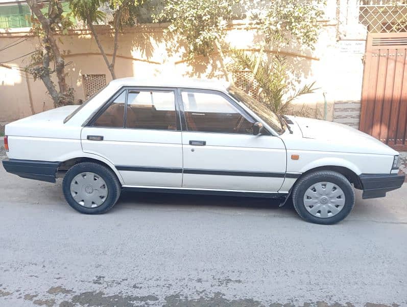 Nissan Sunny 1987 7