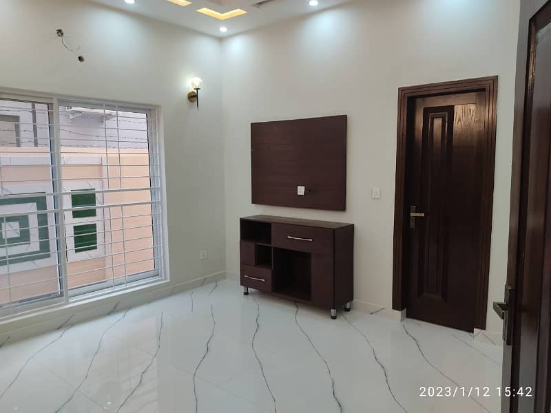 10 Marla Brand New House For Sale Wapda Town 16