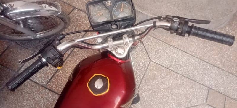 Honda 125 Exchange 1