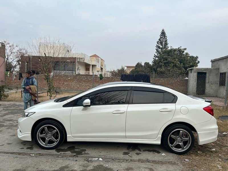 Honda Civic Oriel 2013 1