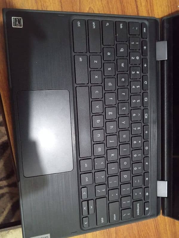 Lenovo Chromebook 300e 4/32GB 2