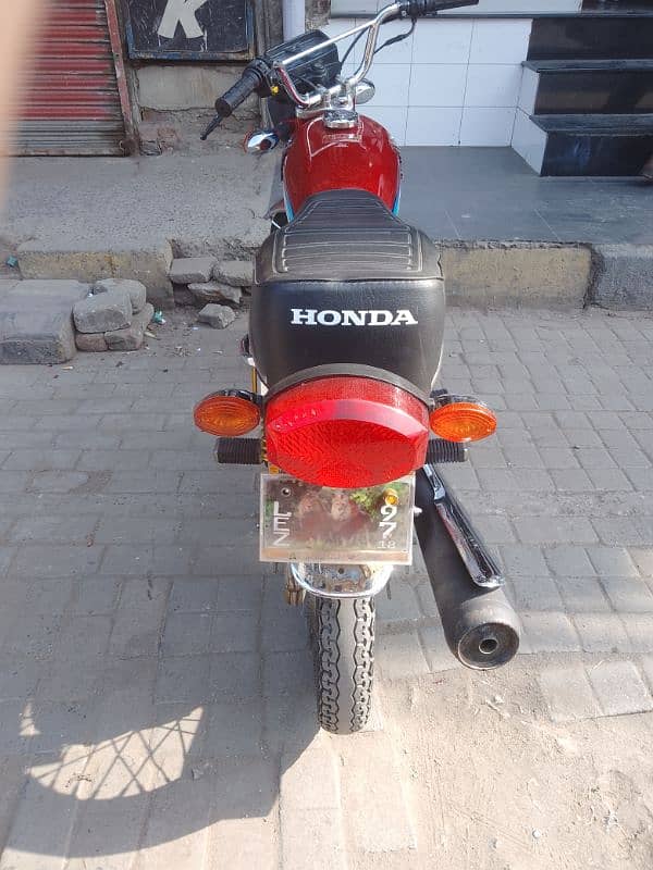 Honda 125 9