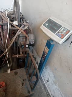 Gas pump scale