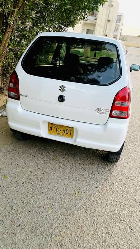 family used well maintained Suzuki Alto vxr 2010 8