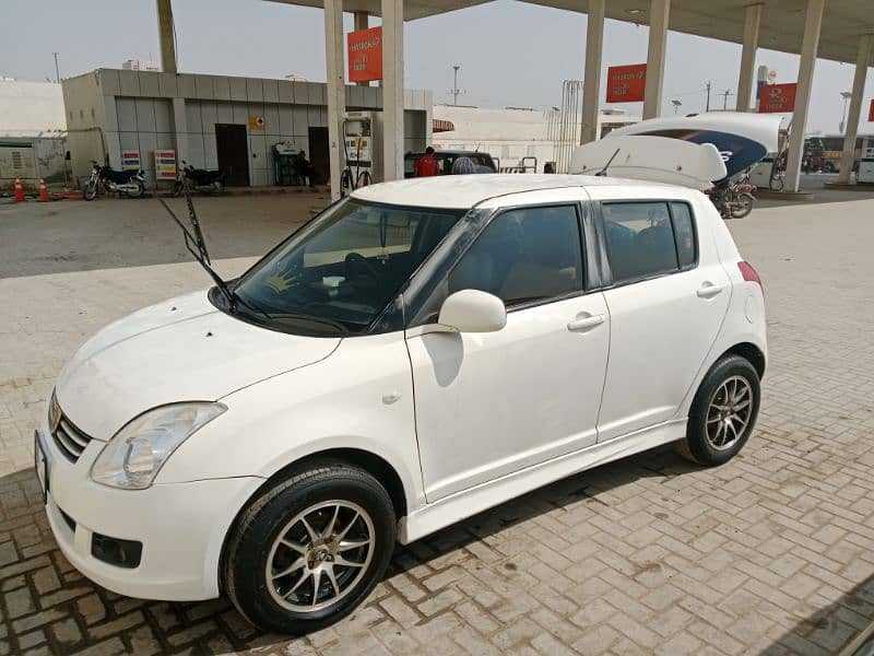 Suzuki Swift 2015 1