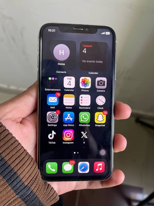 Iphone X white , pta approved 0