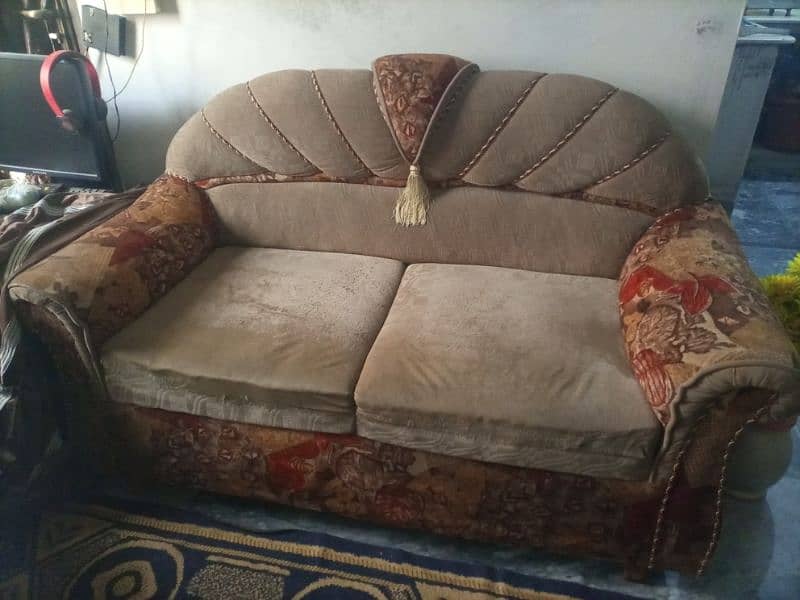 sofa set 2 seater and 3 seater available 0