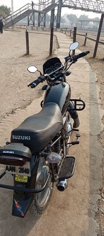 Suzuki GS150 very good condition 8