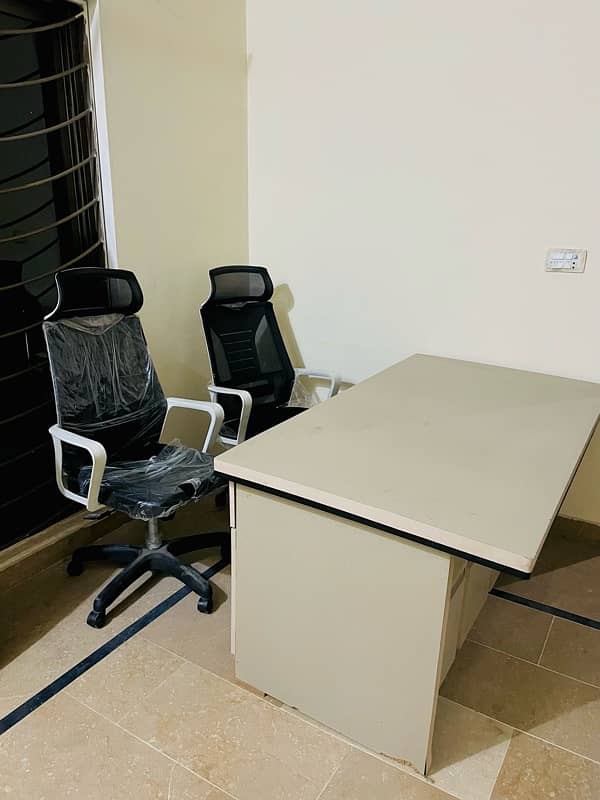 Office Furniture for Sale – Like New! 2