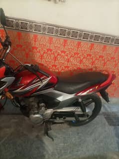 Honda 125F A+ condition, Red color 23000 km Driven Mileage 40/ Liter