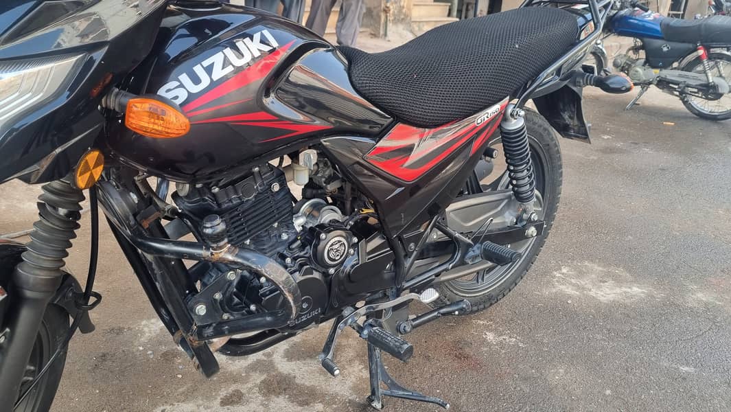 Suzuki GR 150 2022 1