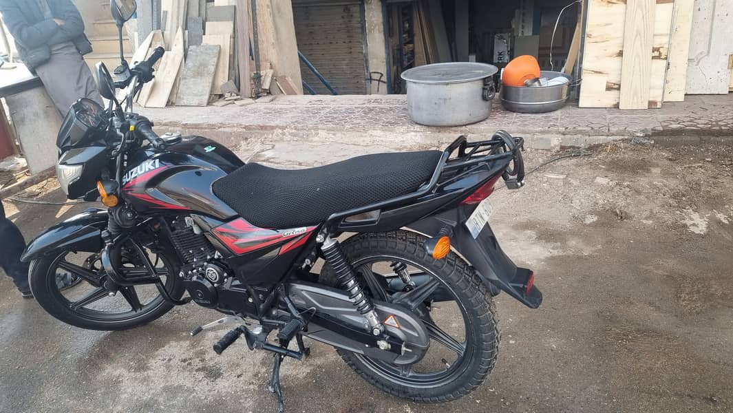 Suzuki GR 150 2022 2