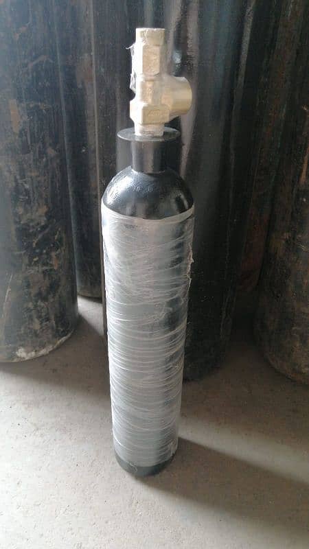 Oxygen Cylinders for medical use 3