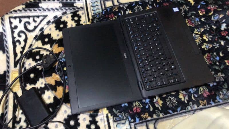 Dell Laptop 8th gen 5