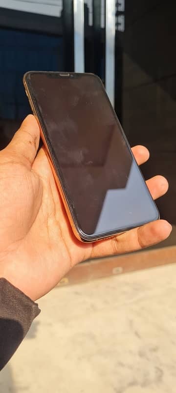 iPhone XS Max PTA approved 64gb battery health 75 for sale 2