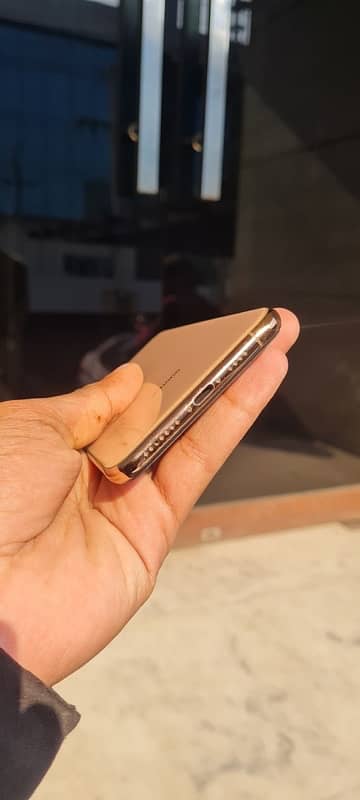 iPhone XS Max PTA approved 64gb battery health 75 for sale 5