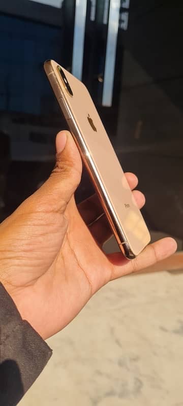 iPhone XS Max PTA approved 64gb battery health 75 for sale 7