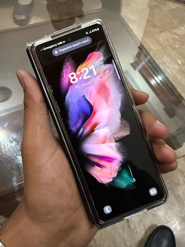 Samsung Galaxy Z Fold 3 10/10 Online Approved 1