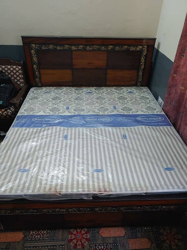 King bed With Mattress 2