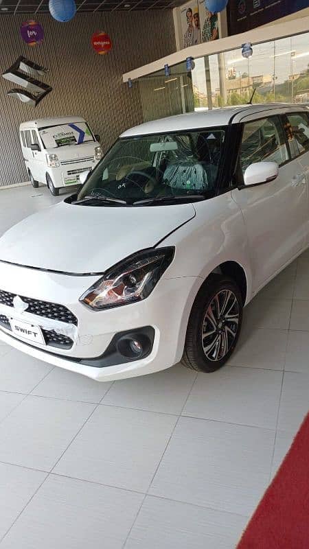 Suzuki Swift GLX CVT 2025 2