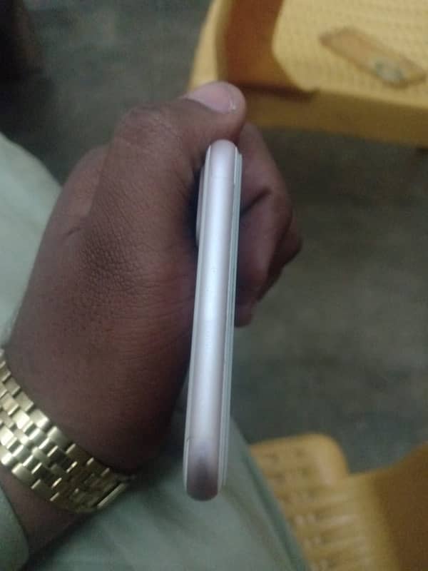 IPhone 7plus sale in Tando Jam New colony 3