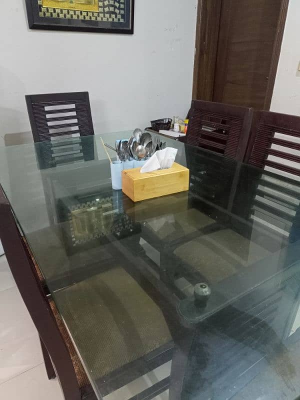 6 people glass dinning table 2