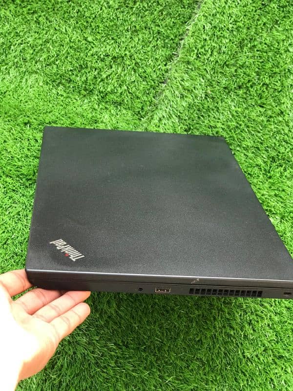 Lenovo Thinkpad core i5 6th gen 8gb ram 256gb SSD laptop for sale 4