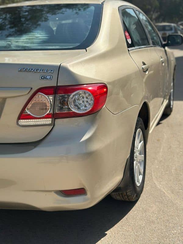 Toyota Corolla GLI 2012 7