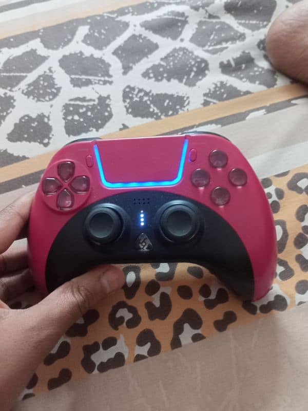 PS5 controller ps4 pe bhi chalta hai 1