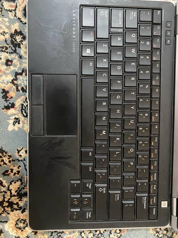 Dell Latitude E6230 10