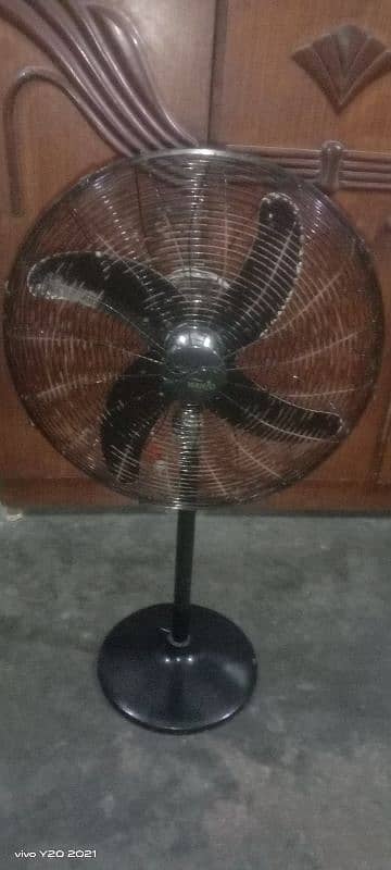 waheed stand fan in good condition 1