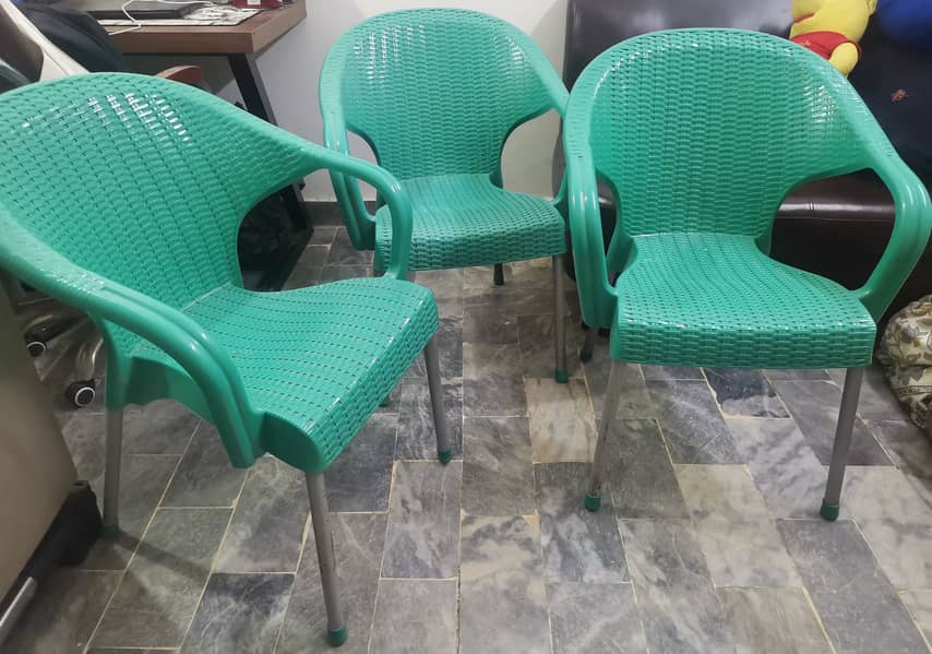 Chairs and Table for Sale 0