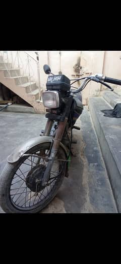 Cg 125 for urgent sale karachi registration 0300.2182. 646.