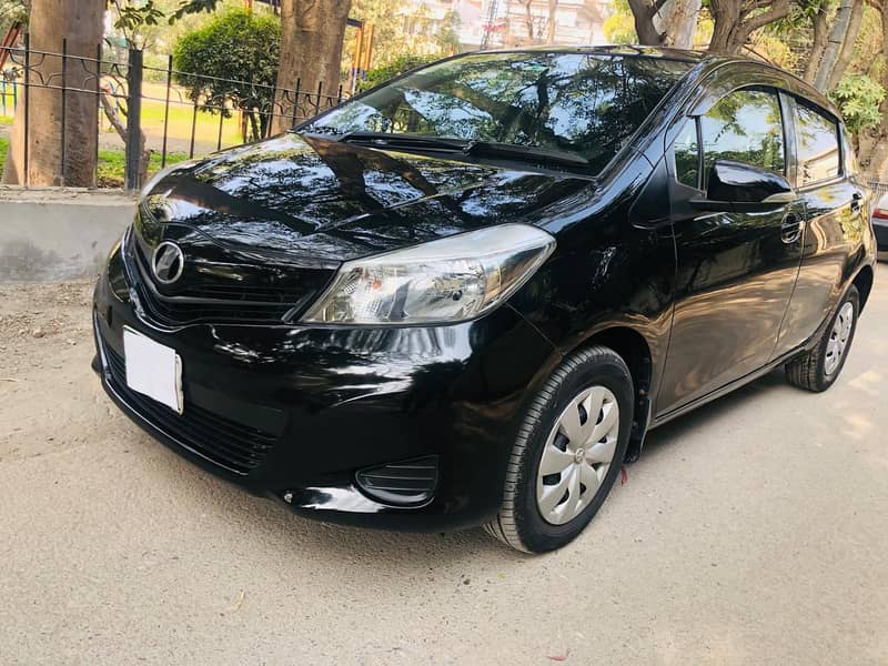 Toyota Vitz 2012 1