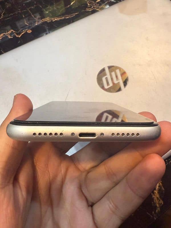 I am selling iPhone 11 pta approved 0