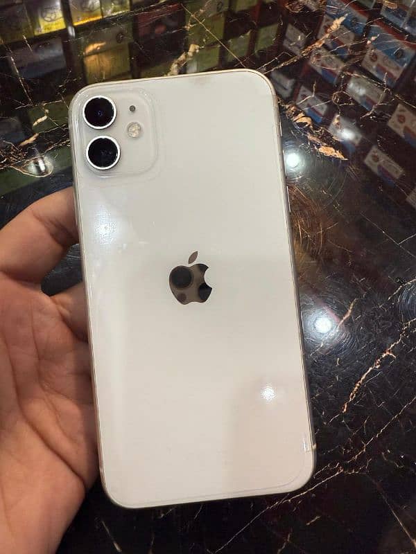 I am selling iPhone 11 pta approved 3