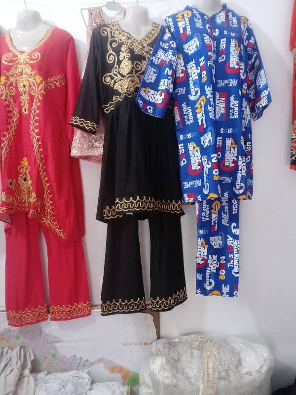 stich and unstick clothes available in very cheep price. stich suit 850 0