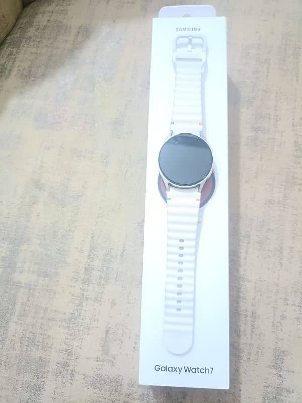 SAMSUNG SMARTWATCH 7 1