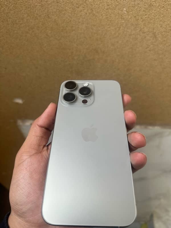 Iphone 15 Pro Max 256GB 4