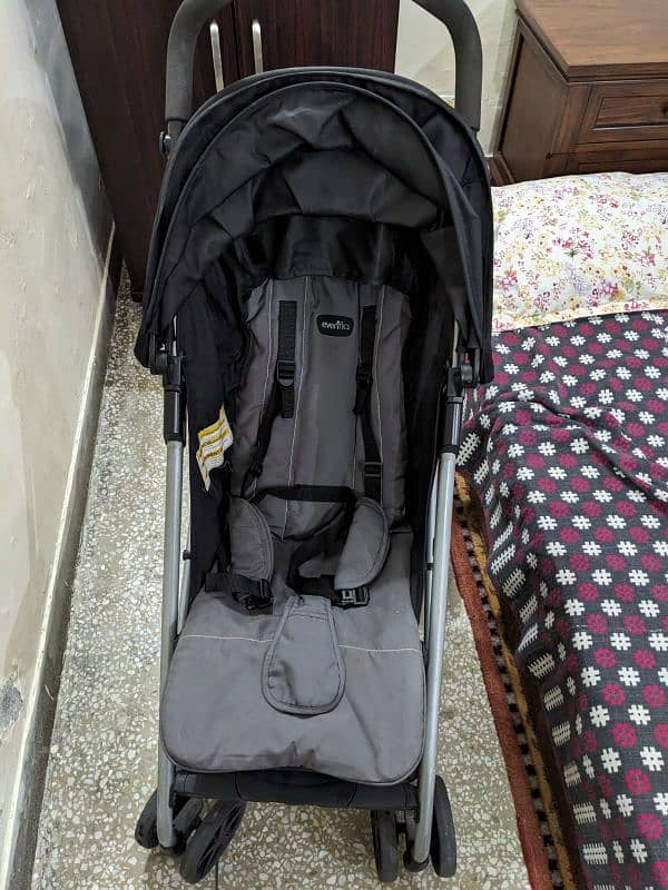 Evenflo light weight stroller 3