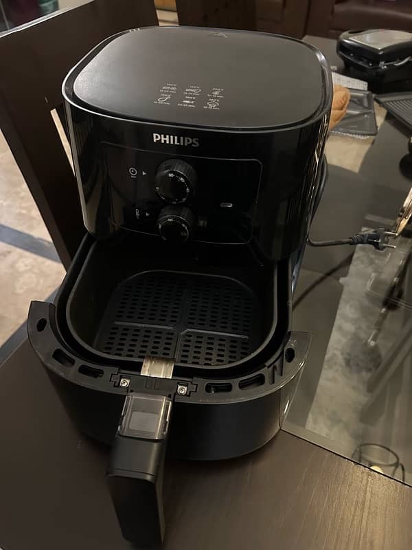 Brand New Air Freyer (Philips) & Anex Sandwich/ Waffle maker for Sale 1