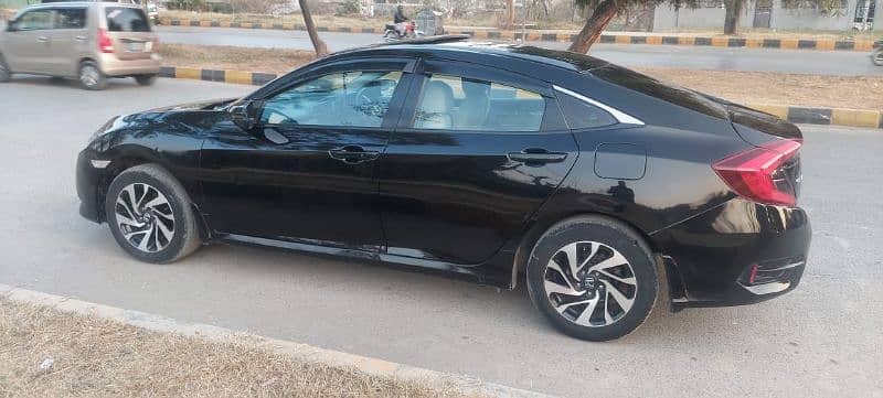 Honda Civic Oriel 2017 6