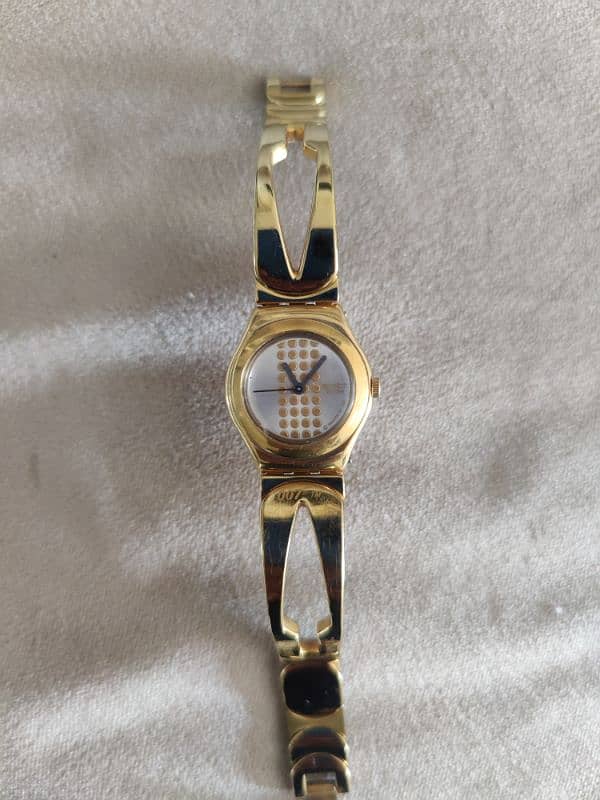 Swatch watch Swiss made each watch RS 4000 8