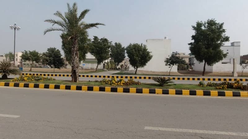 Book A Residential Plot Of 2 Kanal In DHA Phase 1 - Sector M Multan 5