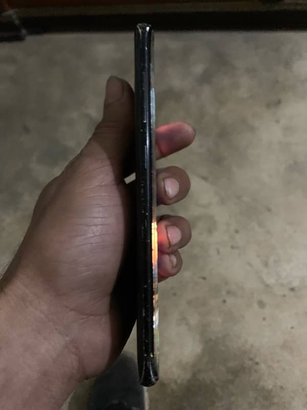 Samsung s8 pta aprovd 4/64 5