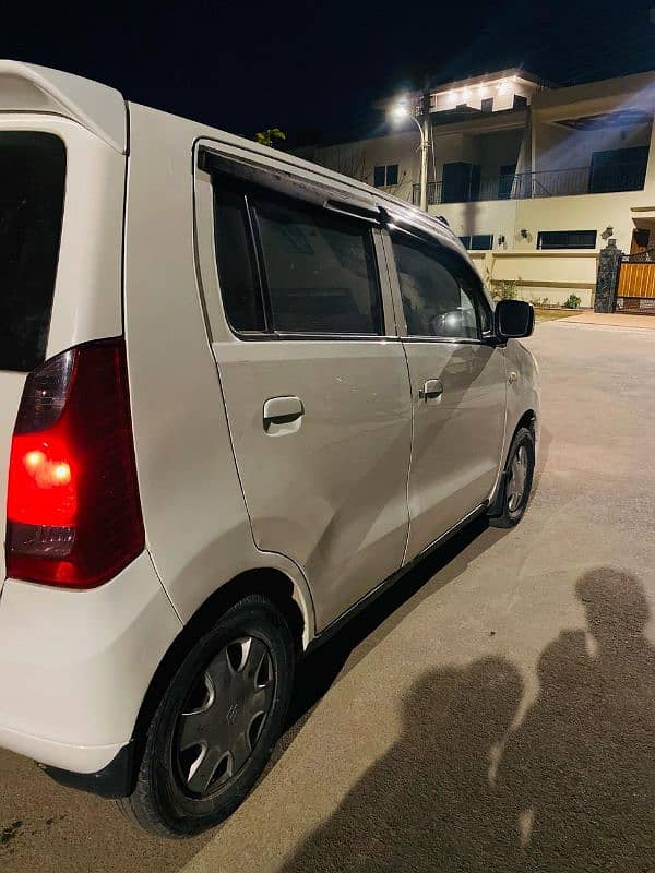 Suzuki Wagon R 2017 1