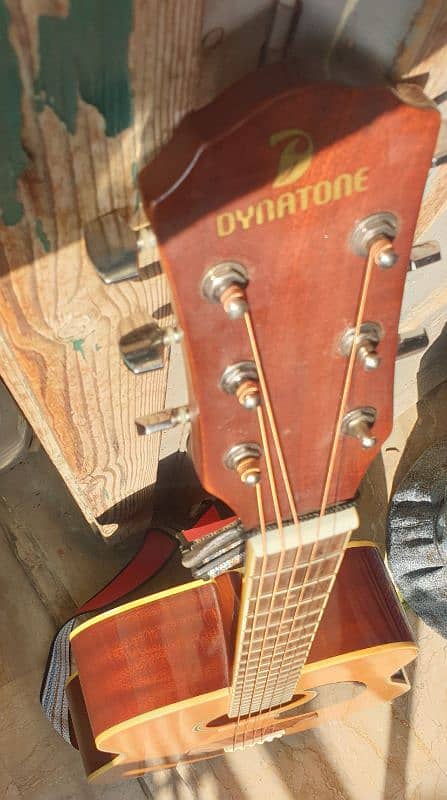 6 strings guiter urgent sale 7